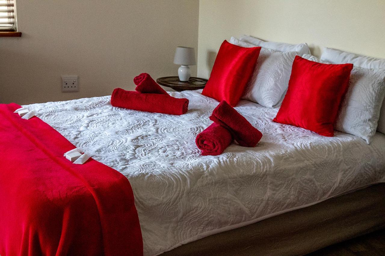 Stay Cleverly Self Catering Apartments Walvis Bay Esterno foto